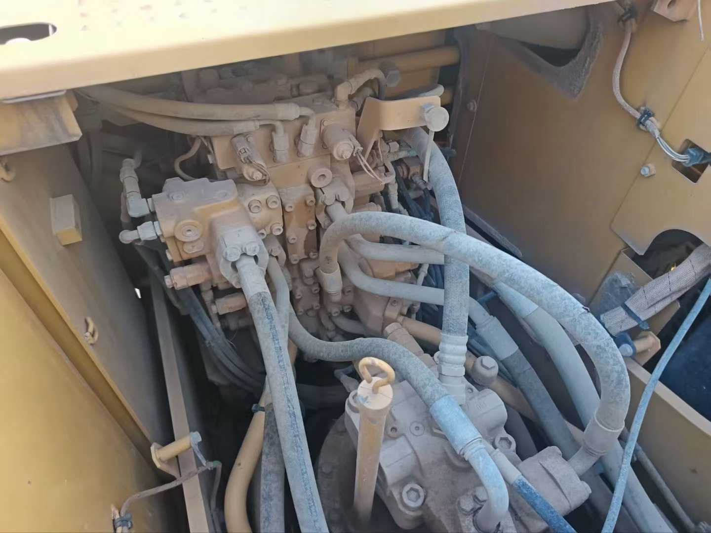 Buy Caterpillar 320E Used Excavator / 4 Used Caterpillar 320E Excavator 2016 Model / 4