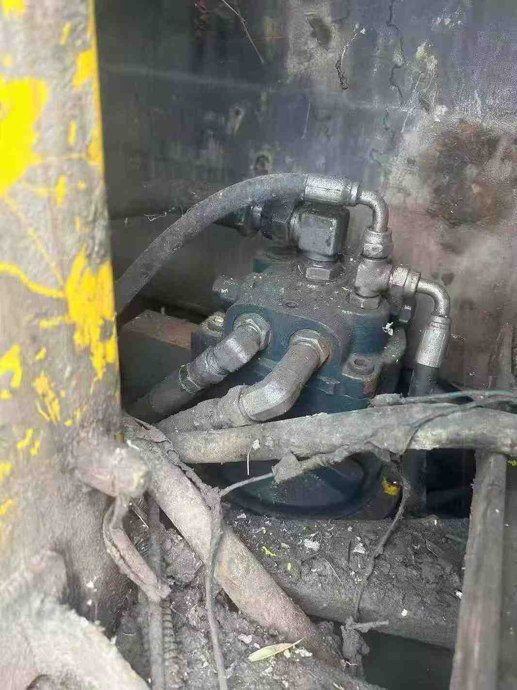 Buy Hyundai HX60 Used Excavator / 2 Used Hyundai HX60 Excavator 2016 Model / 2