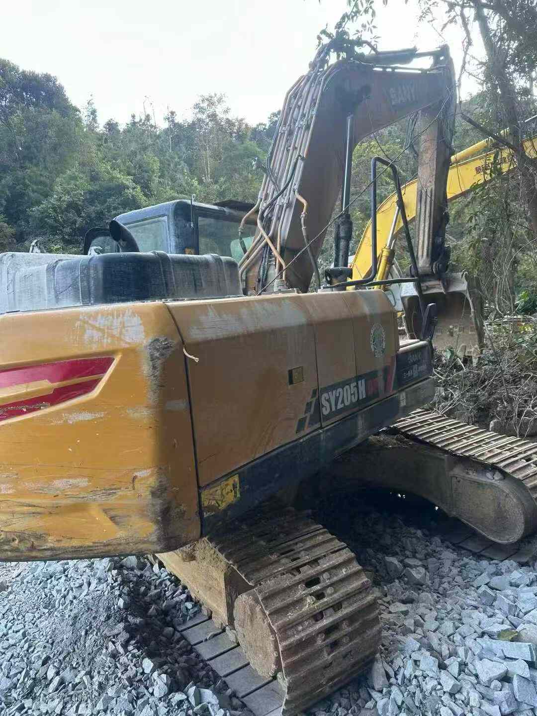 Buy Sany SY205H Used Excavator / 1