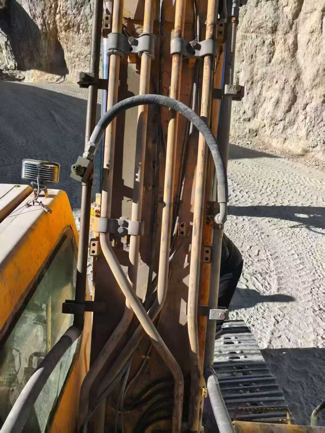 Used Hyundai R225-7 Excavator 2016 Model / 3