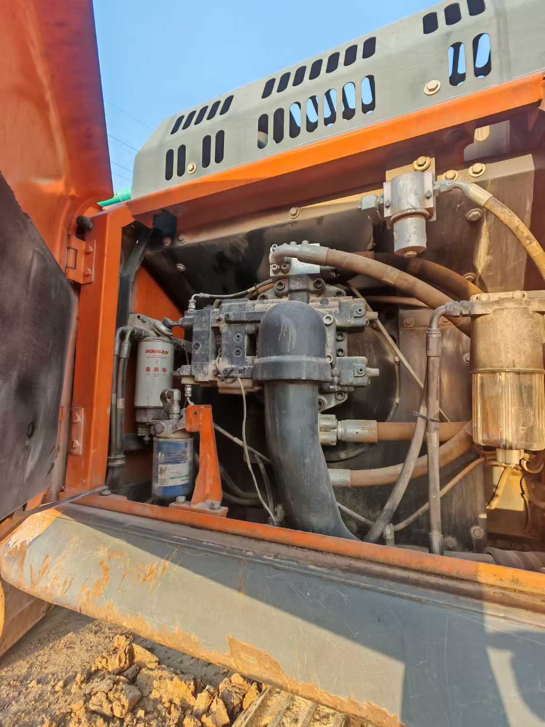 Buy Doosan DL420 Used Excavator / 3 Used Doosan DL420 Excavator 2020 Model / 3