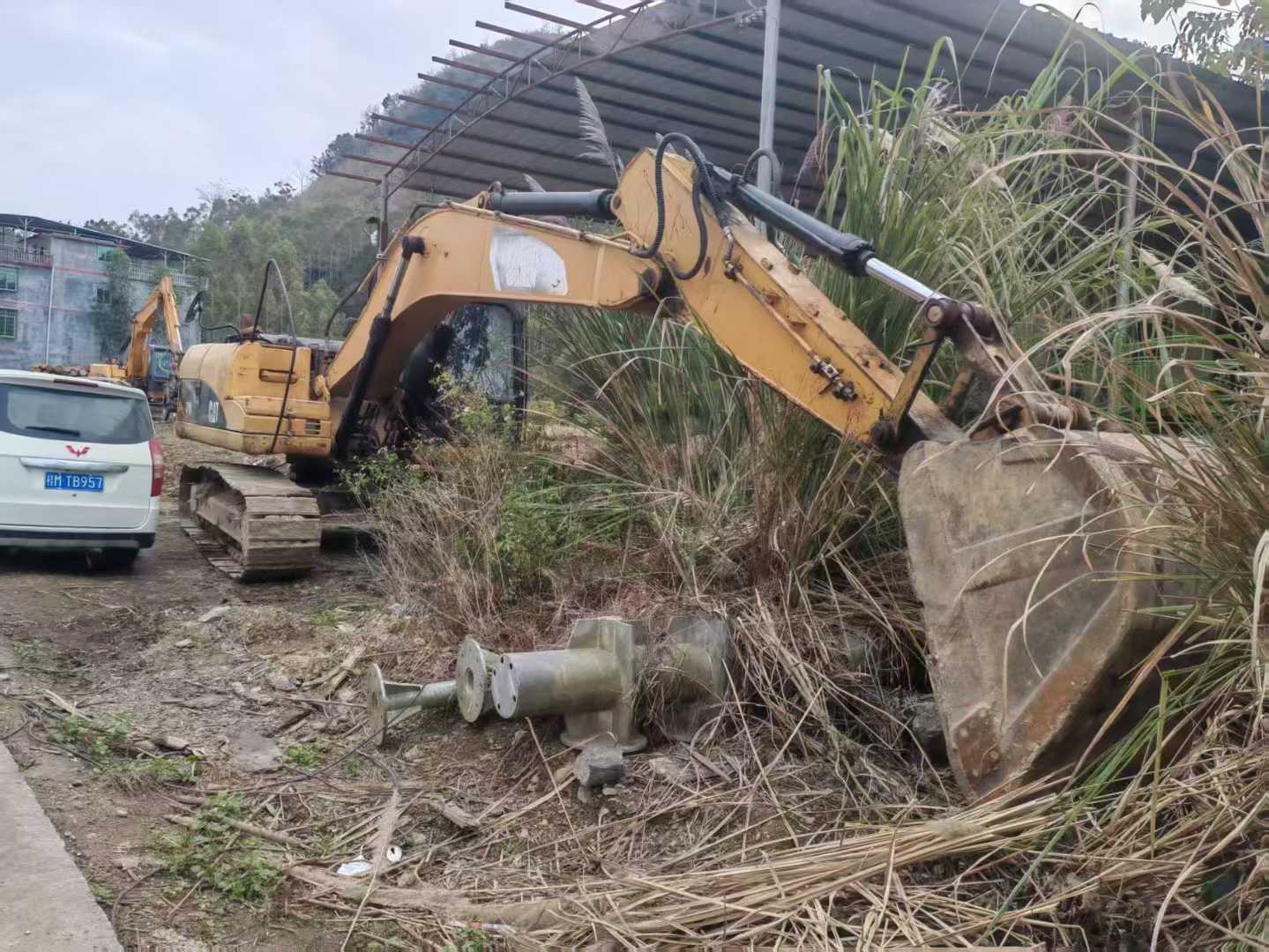 Used Caterpillar CT20 Excavator 2016 Model / 3