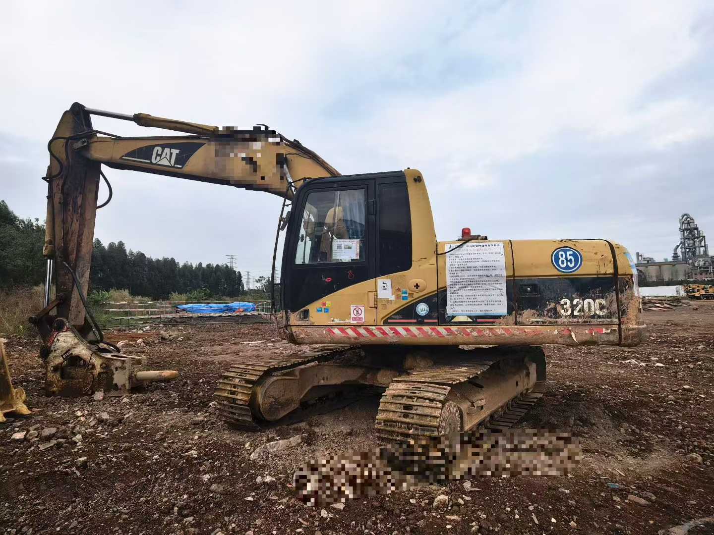 Buy Caterpillar 320C Used Excavator / 1