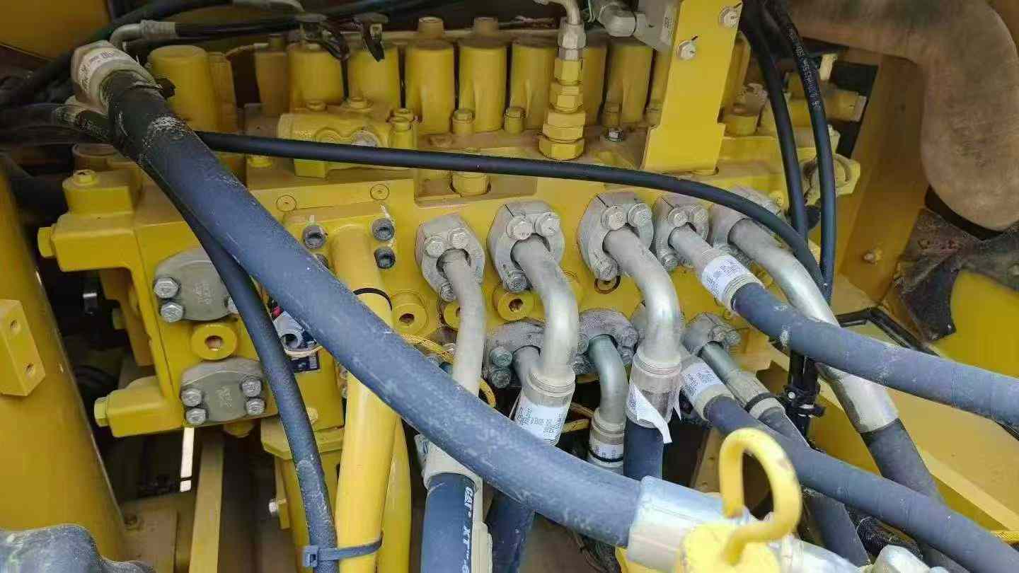 Used Caterpillar 323 Excavator 2019 Model / 7