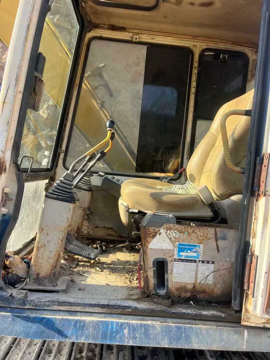 Used Komatsu PC60-5 Excavator 2016 Model / 4