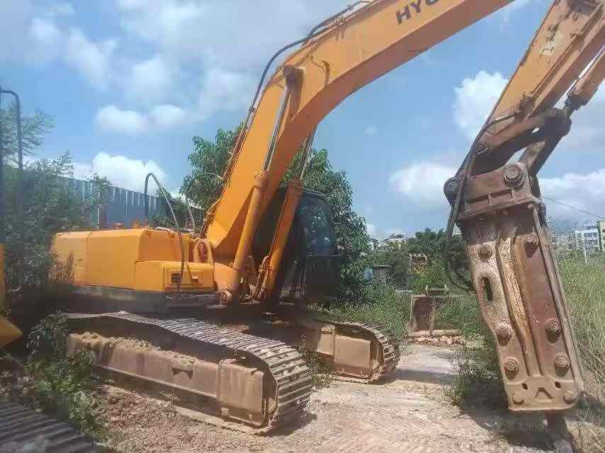 Buy Hyundai R305LC-7 Used Excavator / 1