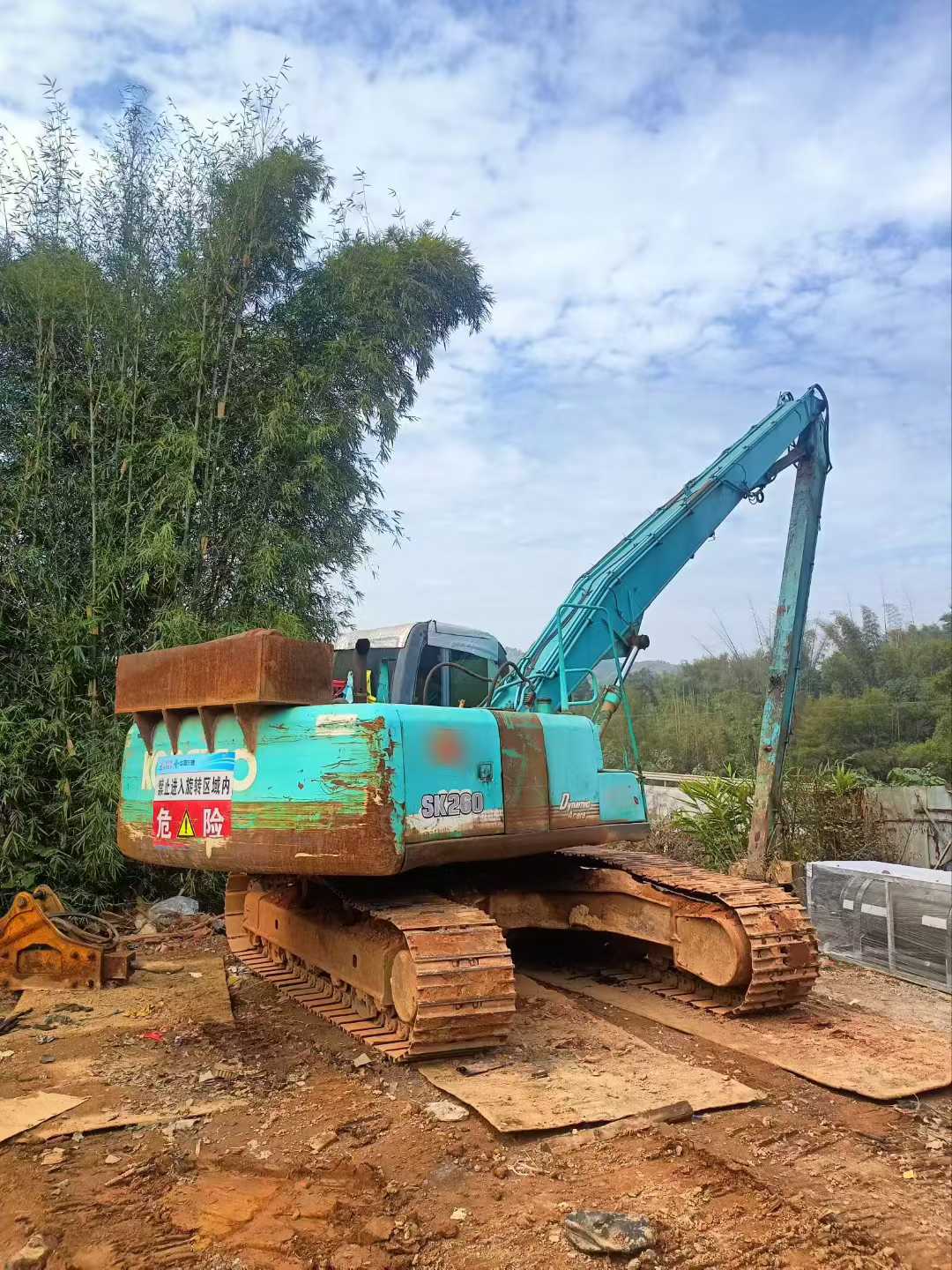 Buy Kobelco SK200 Used Excavator / 4 Used Kobelco SK200 Excavator 2016 Model / 4
