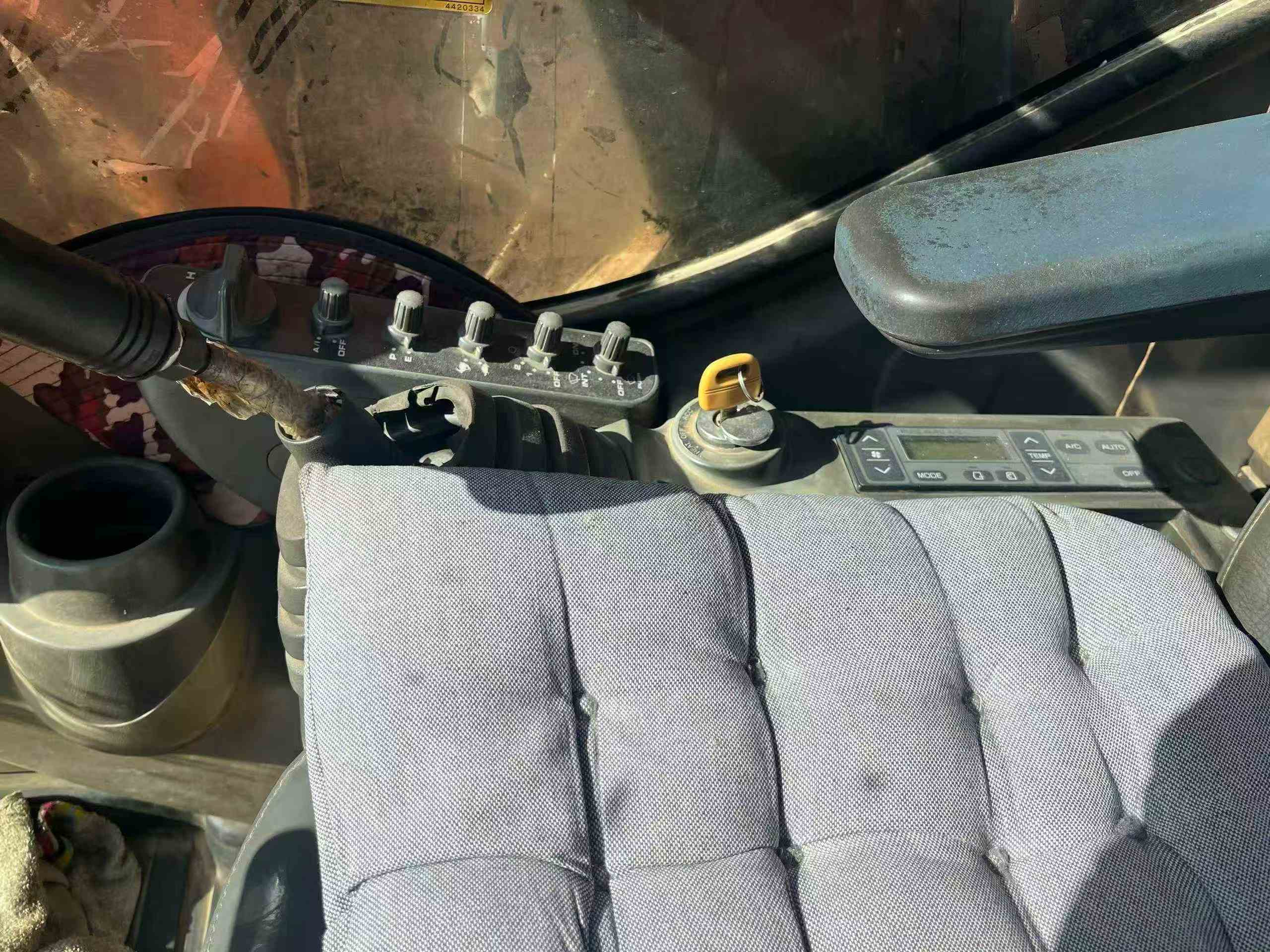 Buy Hitachi ZX70 Used Excavator / 9 Used Hitachi ZX70 Excavator 2011 Model / 9