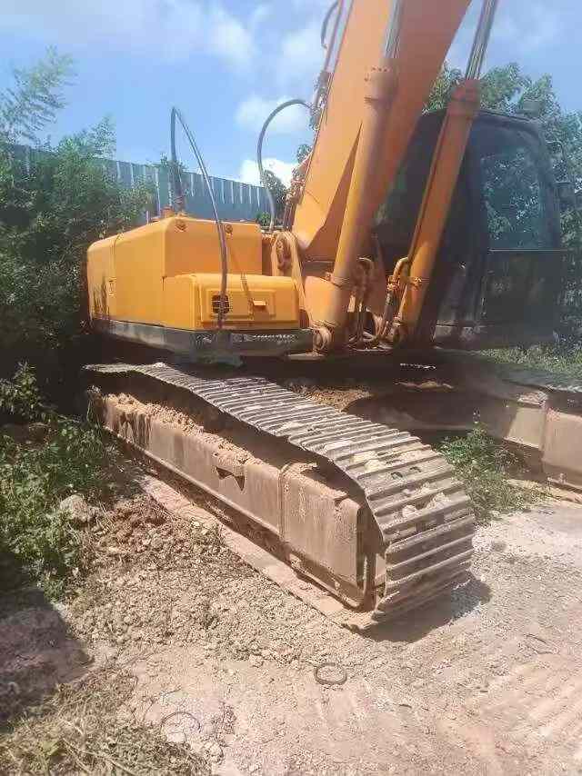 Buy Hyundai R305LC-7 Used Excavator / 3 Used Hyundai R305LC-7 Excavator 2016 Model / 3