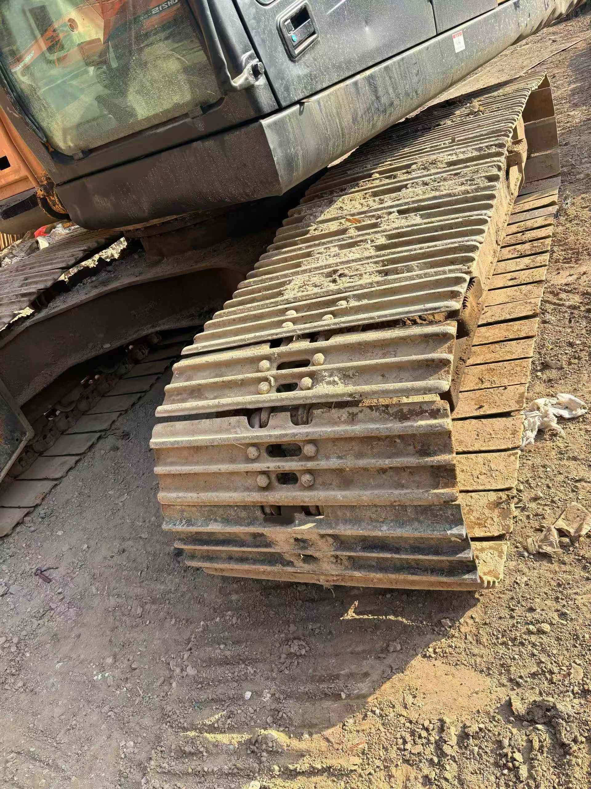 Buy Hyundai R215VSN Used Excavator / 7 Used Hyundai R215VSN Excavator 2016 Model / 7