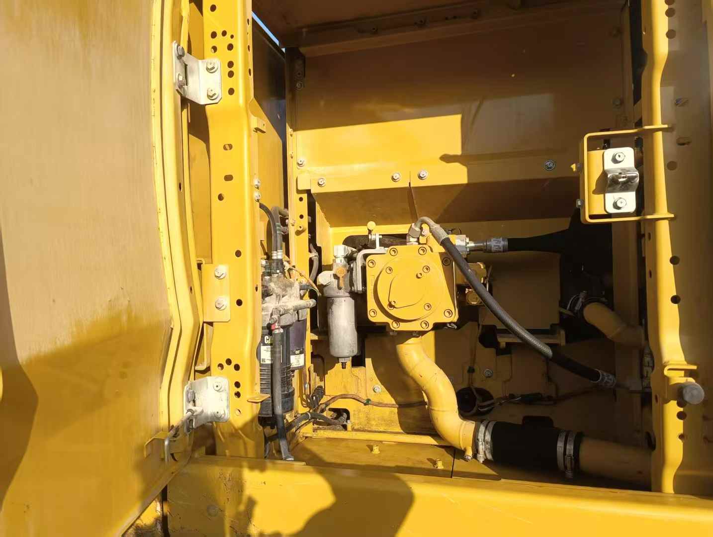 Buy Caterpillar CT20 Used Excavator / 6 Used Caterpillar CT20 Excavator 2020 Model / 6