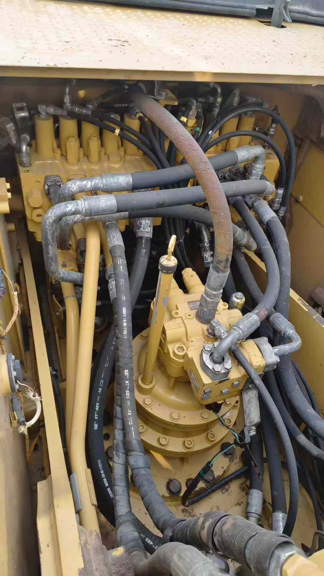 Buy Caterpillar 323 Used Excavator / 7 Used Caterpillar 323 Excavator 2017 Model / 7