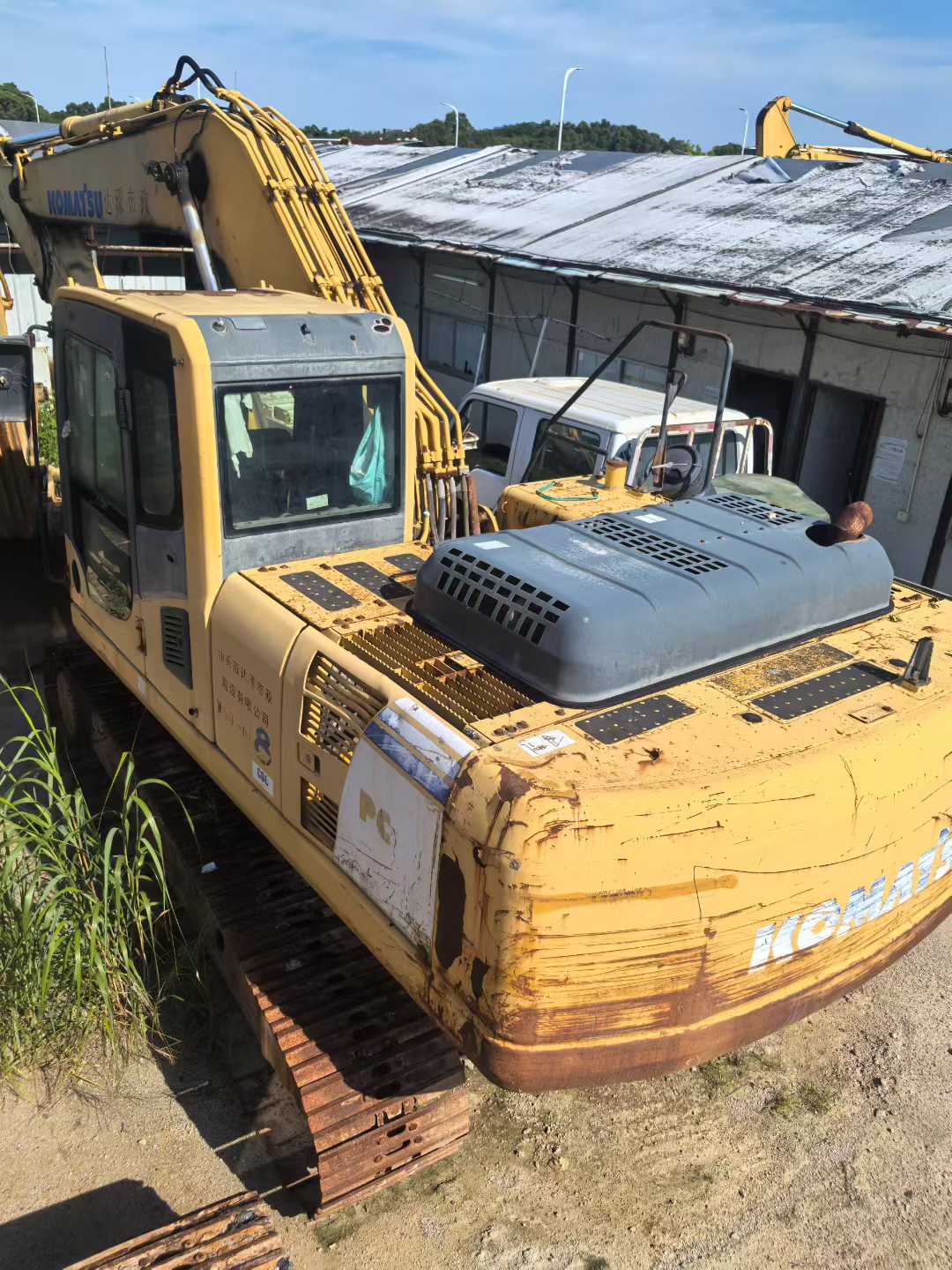 Buy Komatsu PW220-7 Used Excavator / 1