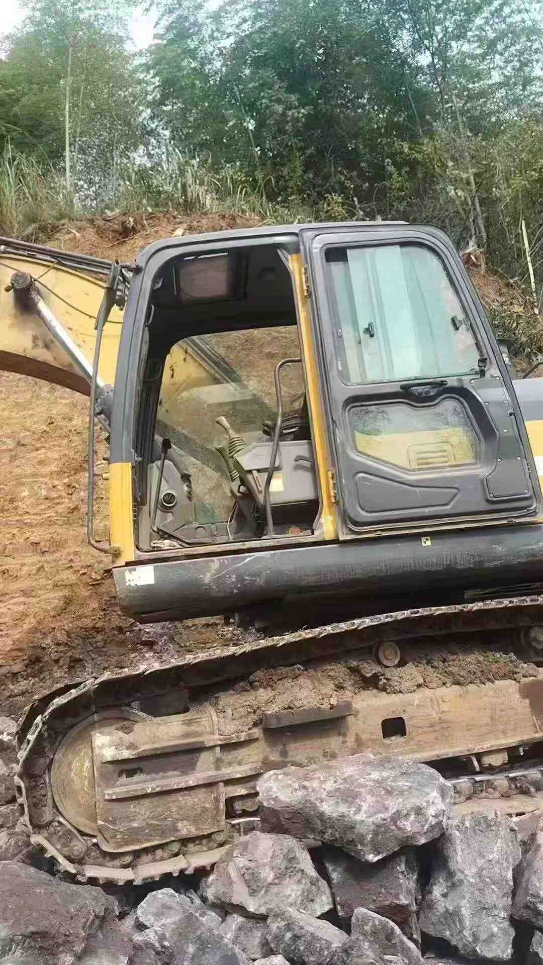 Buy XCMG LW200 Used Excavator / 4 Used XCMG LW200 Excavator 2018 Model / 4