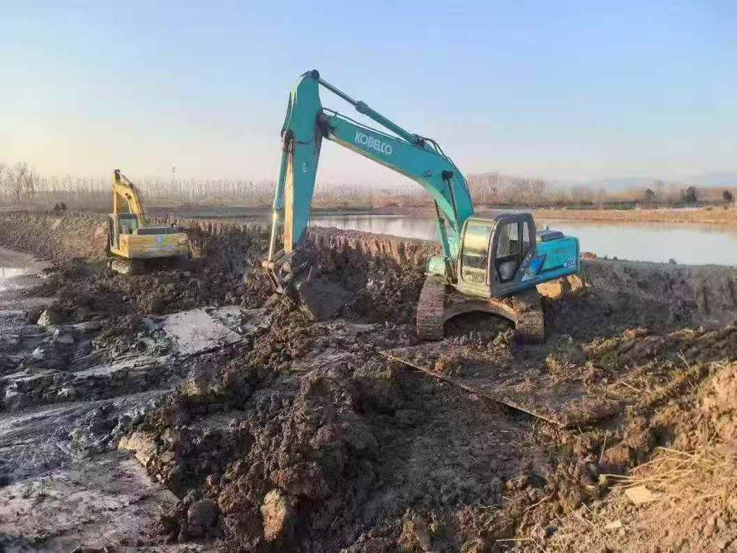 Buy Kobelco SK200 Used Excavator / 2 Used Kobelco SK200 Excavator 2016 Model / 2
