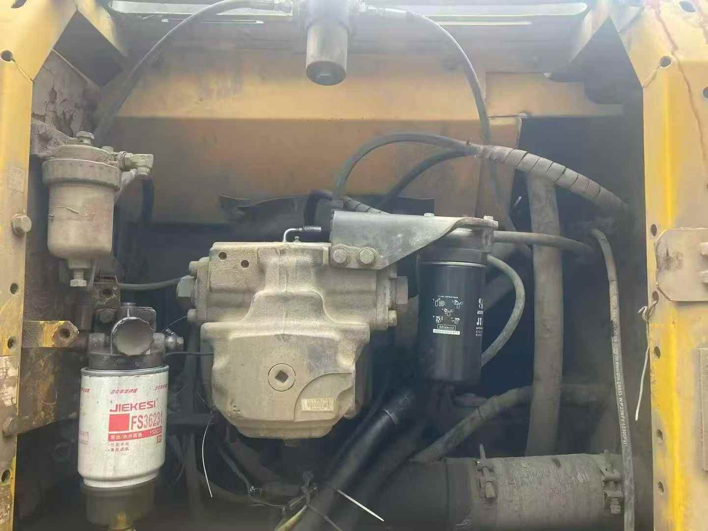 Buy Komatsu PC200-8 Used Excavator / 4 Used Komatsu PC200-8 Excavator 2010 Model / 4