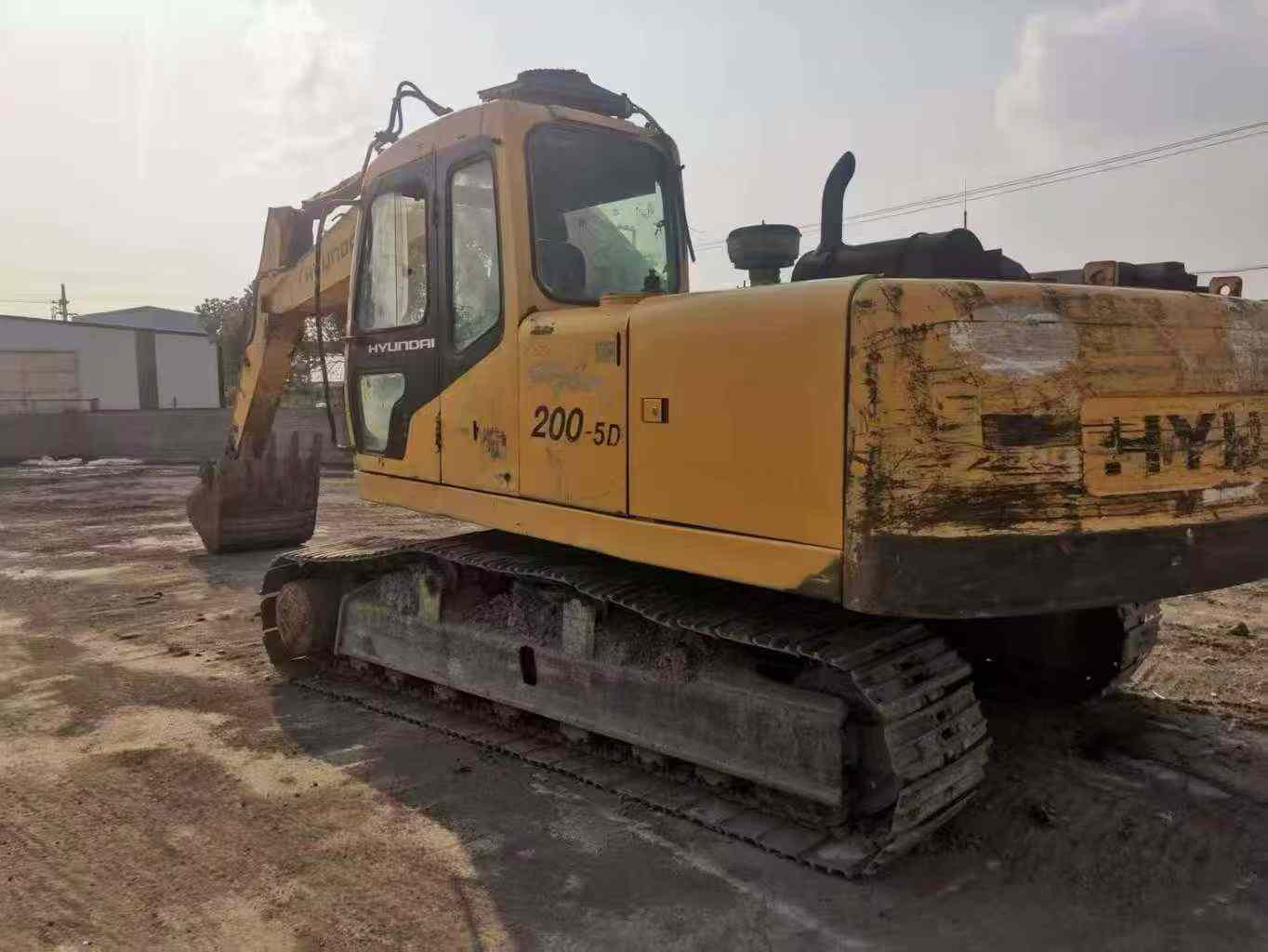 Buy Hyundai R200-5 Used Excavator / 1