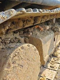 Buy Kobelco SK210 Used Excavator / 3 Used Kobelco SK210 Excavator 2014 Model / 3