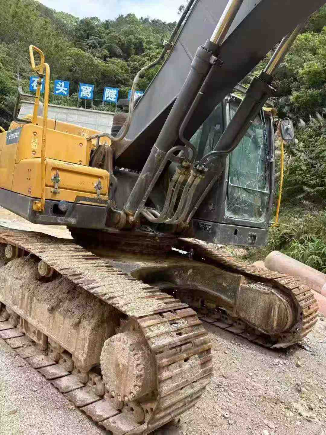 Buy Volvo EW50 Used Excavator / 2 Used Volvo EW50 Excavator 2018 Model / 2