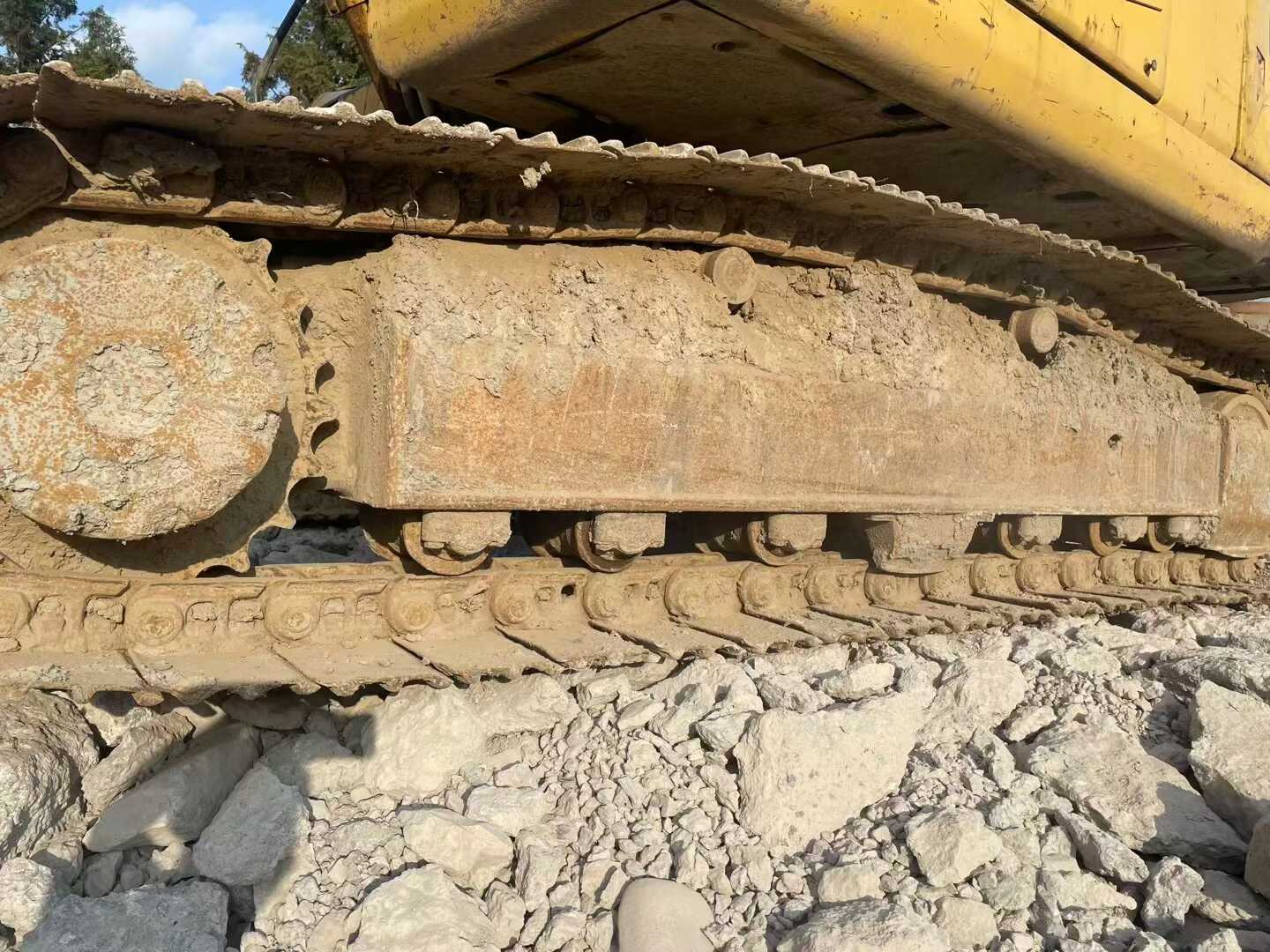 Buy Komatsu PC200 Used Excavator / 2 Used Komatsu PC200 Excavator 2016 Model / 2