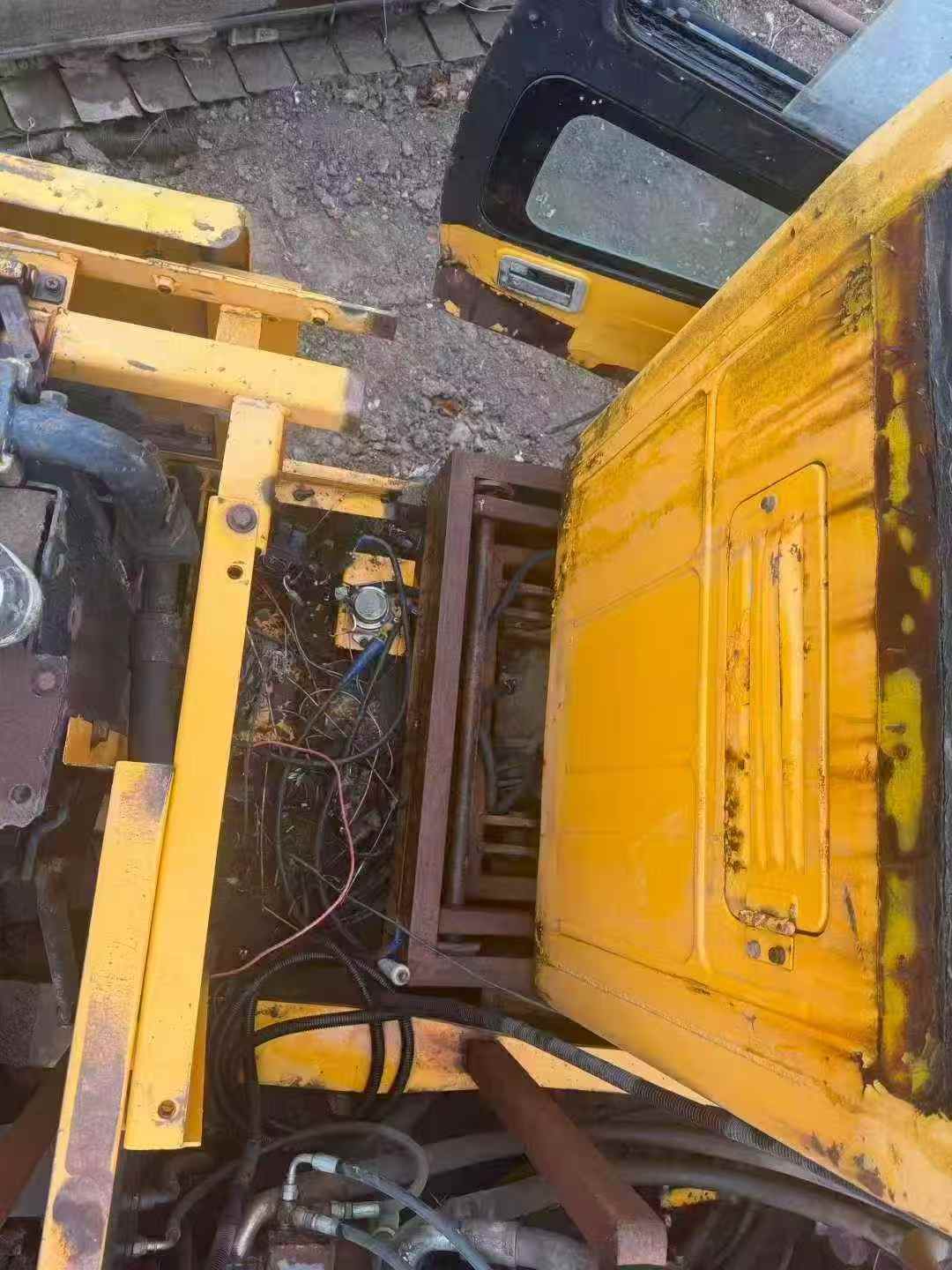 Used Hyundai R215-7 Excavator 2016 Model / 3