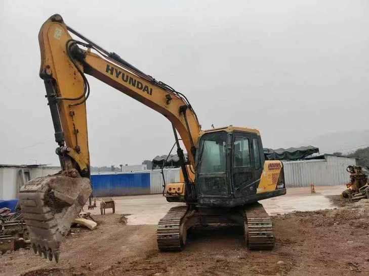 Buy Hyundai 130LVS Used Excavator / 1