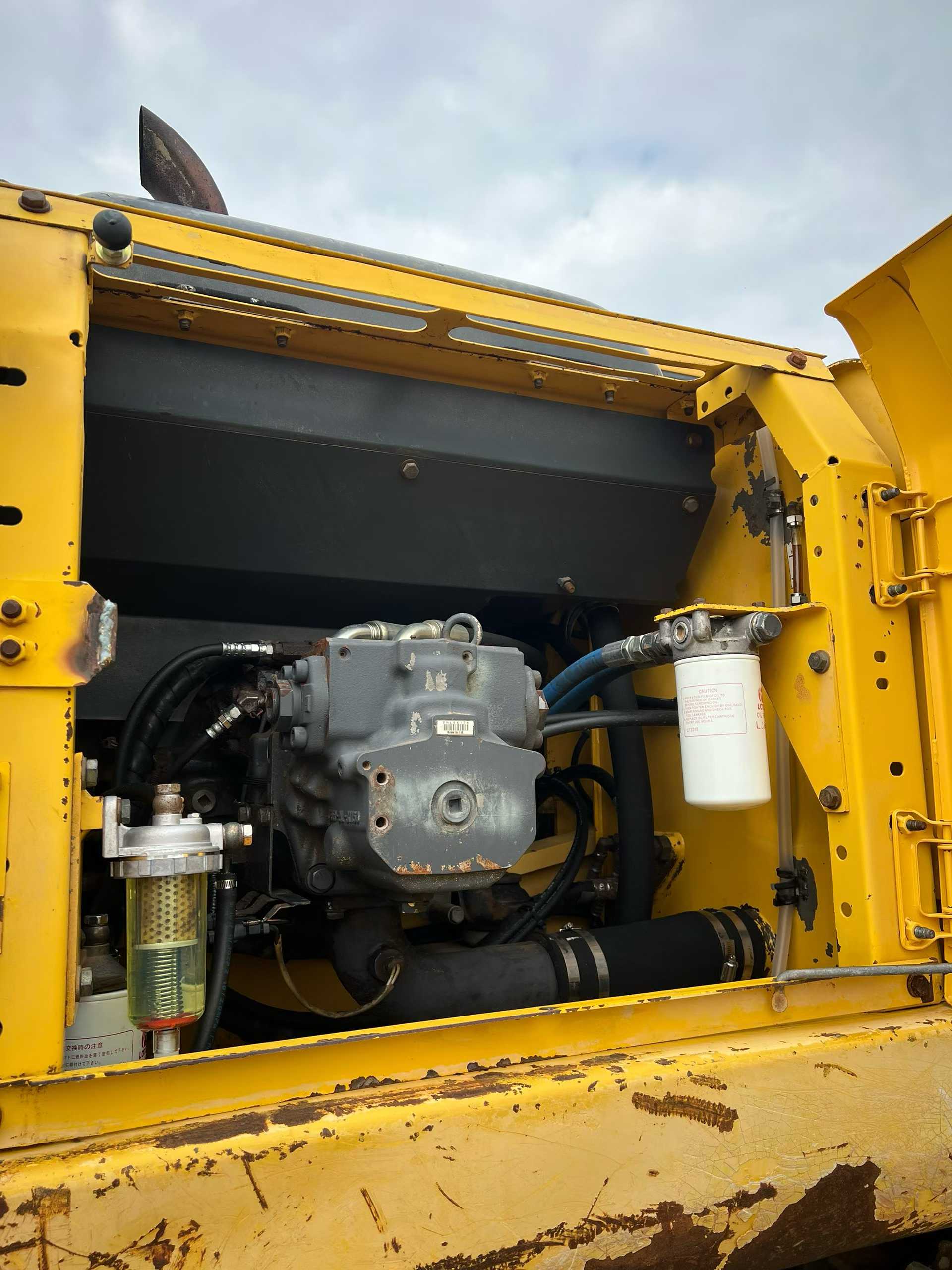 Used Komatsu PW200-7 Excavator 2016 Model / 4