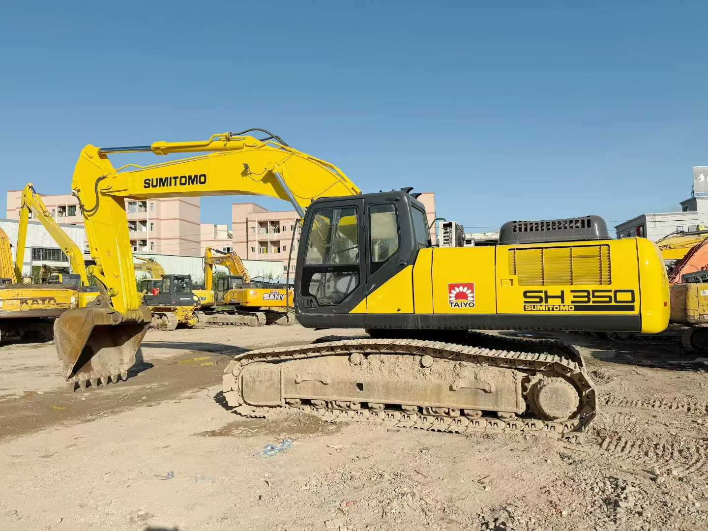 Buy Sumitomo NS-35 Used Excavator / 1