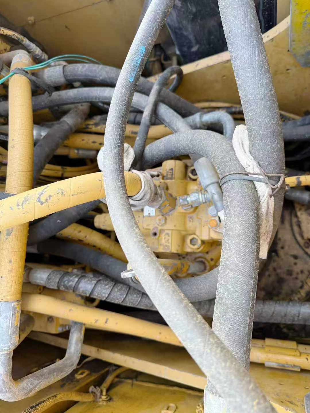 Buy Caterpillar 320D Used Excavator / 4 Used Caterpillar 320D Excavator 2016 Model / 4