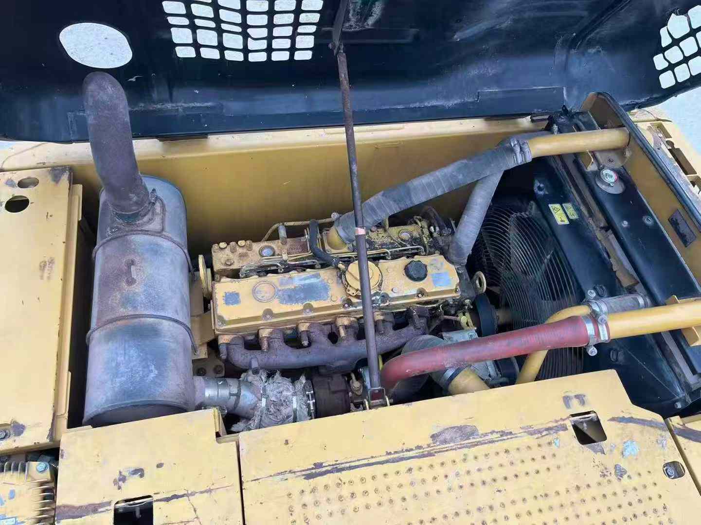 Used Caterpillar 320D Excavator 2014 Model / 6