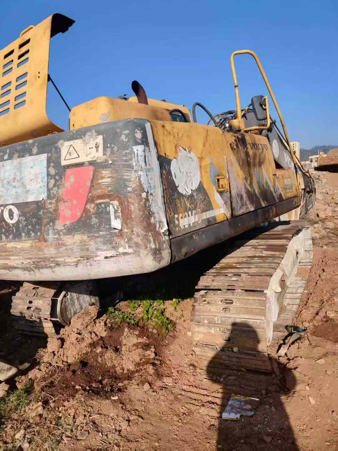 Buy Volvo EC210B Used Excavator / 1