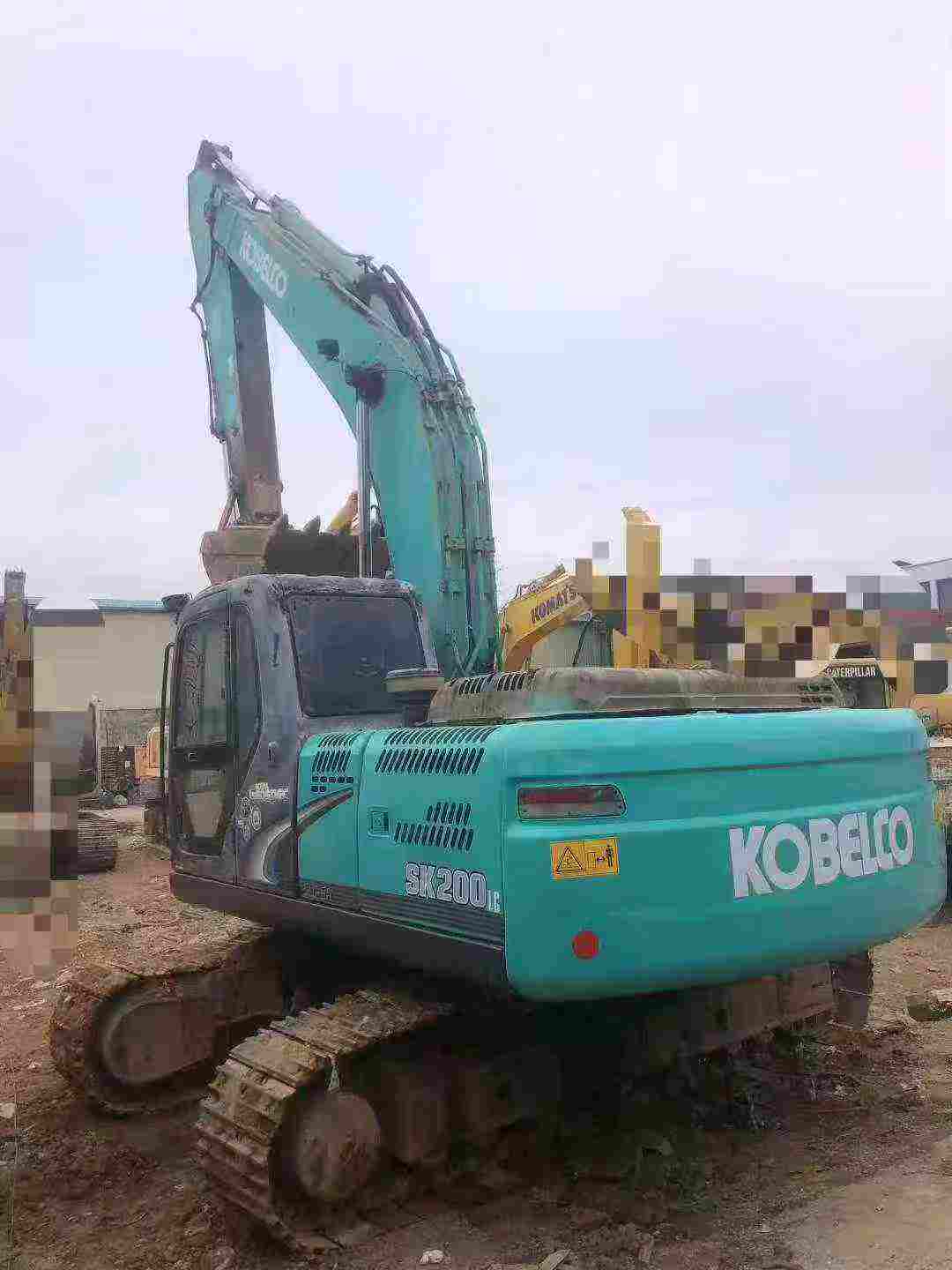 Buy Kobelco SK200 Used Excavator / 1