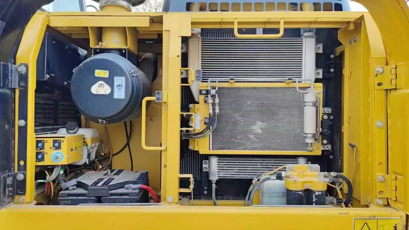 Buy Caterpillar 323D2L Used Excavator / 6 Used Caterpillar 323D2L Excavator 2017 Model / 6