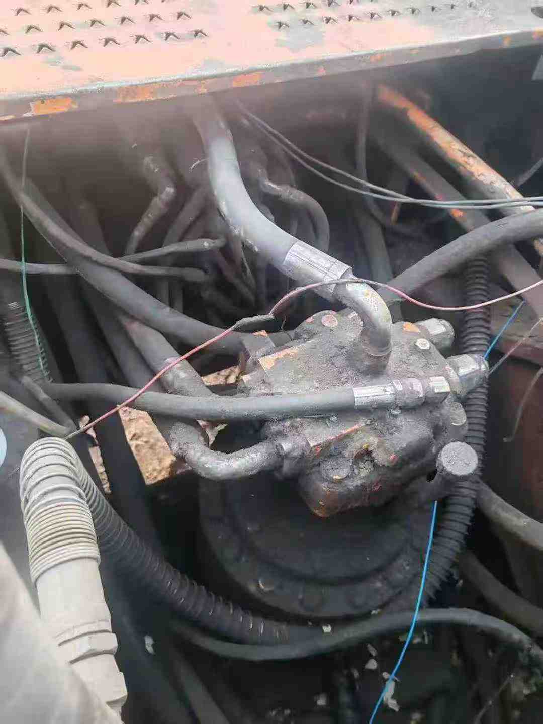 Buy Doosan DL300 Used Excavator / 3 Used Doosan DL300 Excavator 2016 Model / 3