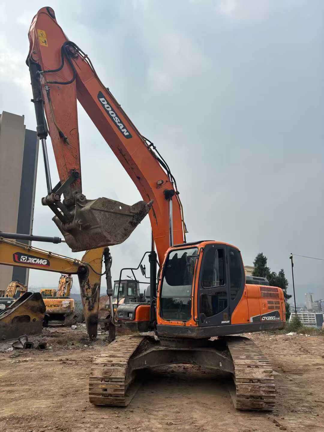 Buy Doosan DH220 Used Excavator / 2 Used Doosan DH220 Excavator 2021 Model / 2