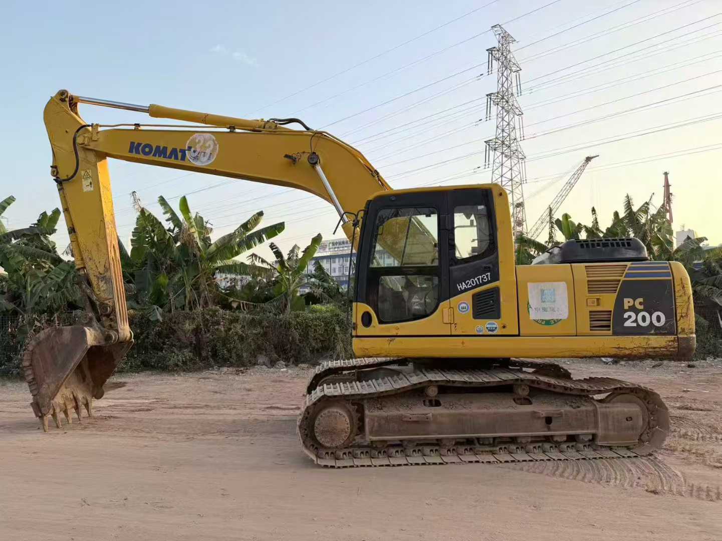 Buy Komatsu PC200-8N1 Used Excavator / 2 Used Komatsu PC200-8N1 Excavator 2016 Model / 2
