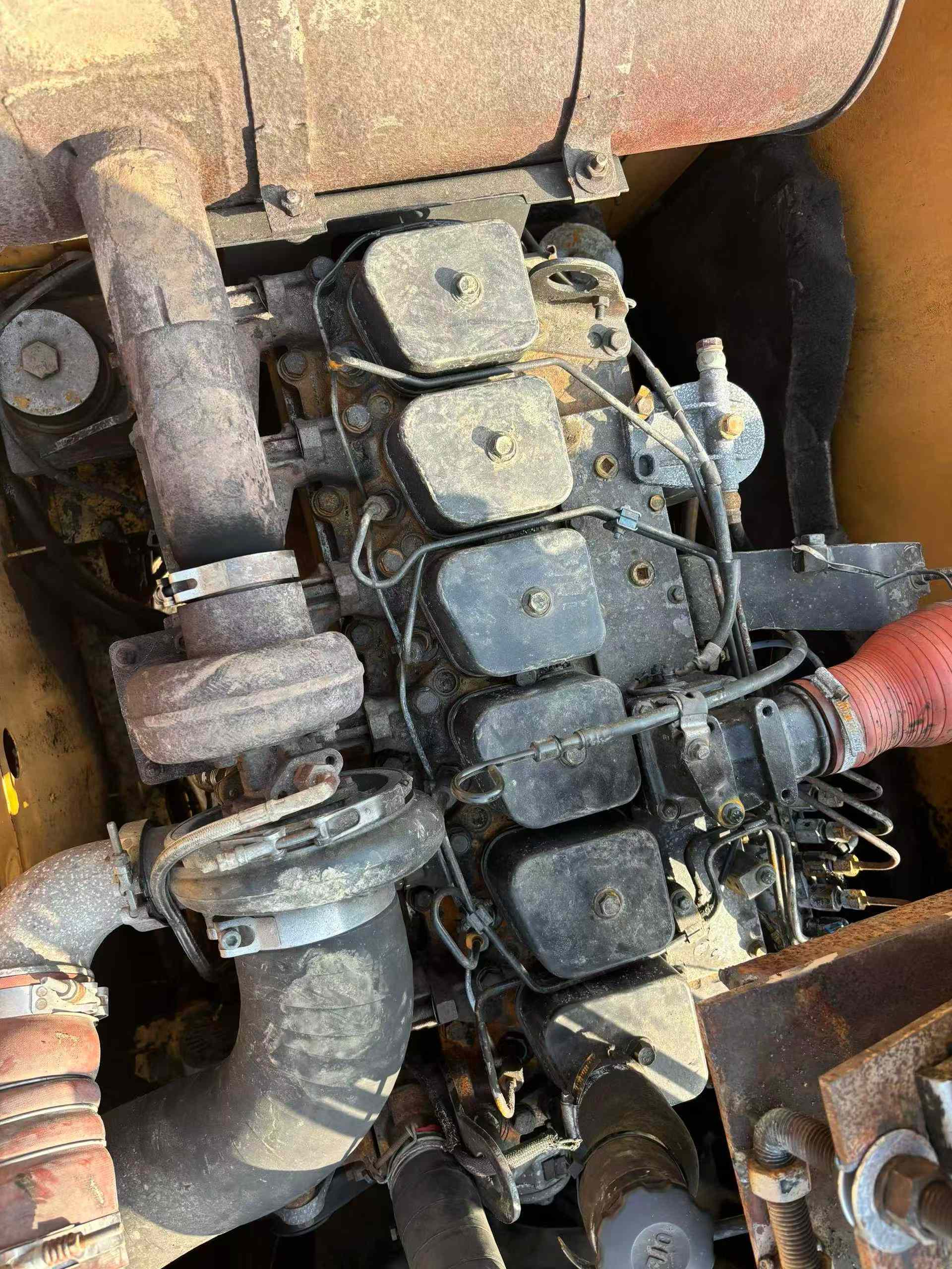 Buy Hyundai R215VSN Used Excavator / 8 Used Hyundai R215VSN Excavator 2016 Model / 8