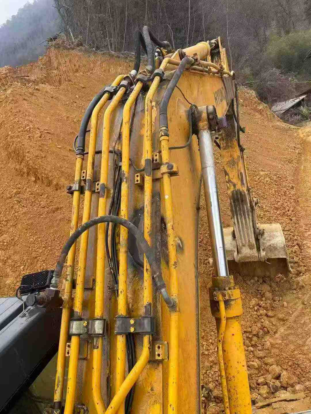 Used Hyundai R225-7 Excavator 2016 Model / 2