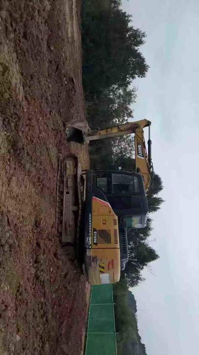 Buy Sany SY135 Used Excavator / 1