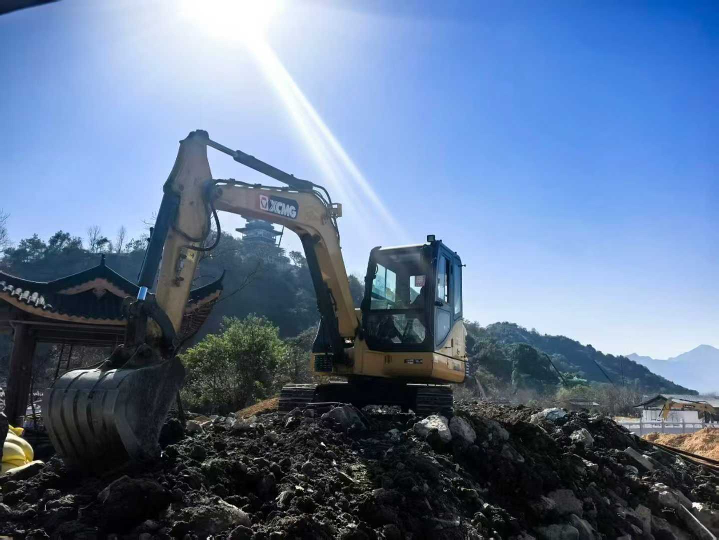 Used XCMG ZL60G Excavator 2022 Model / 9