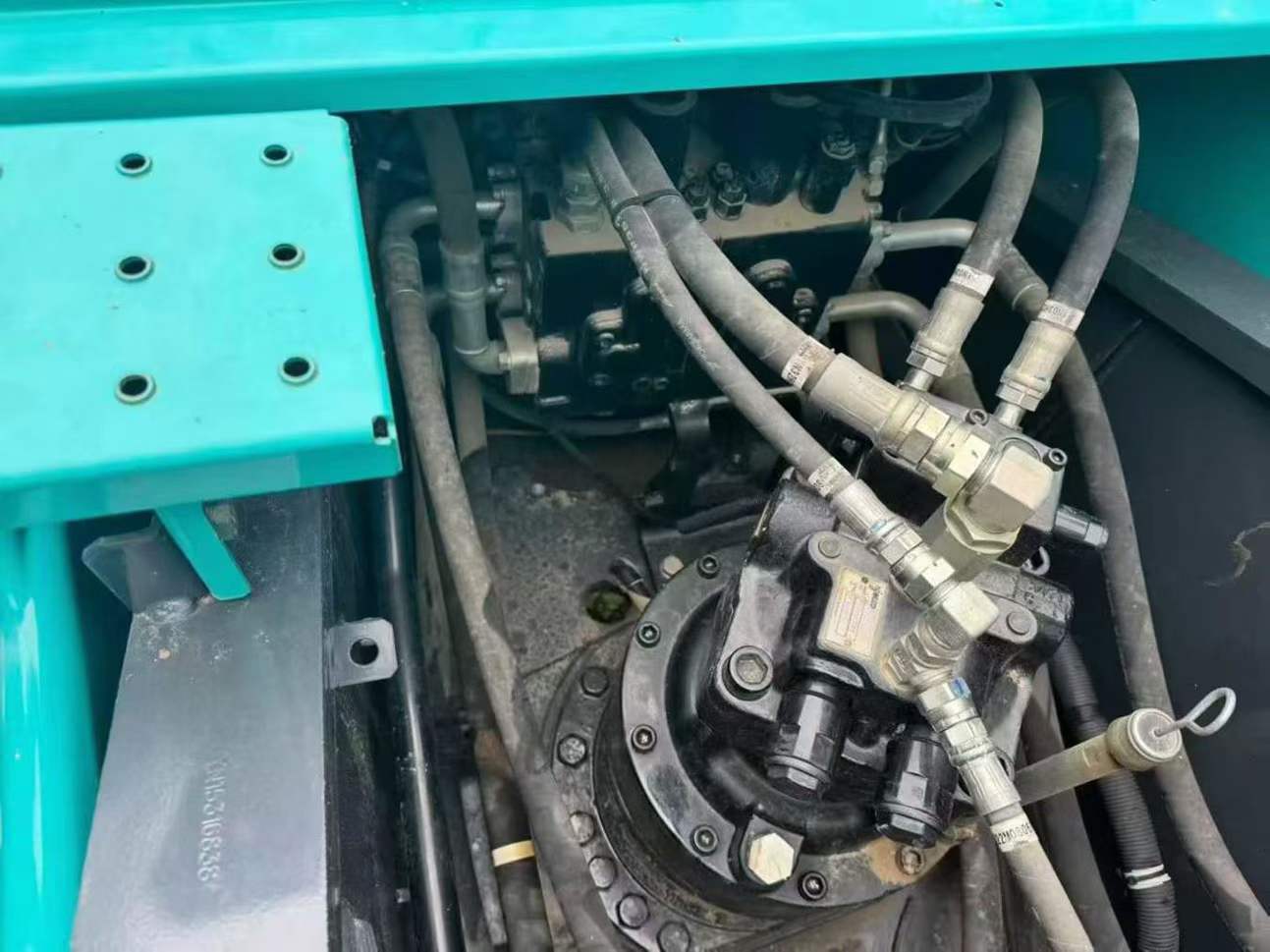 Used Kobelco SK200 Excavator 2016 Model / 2