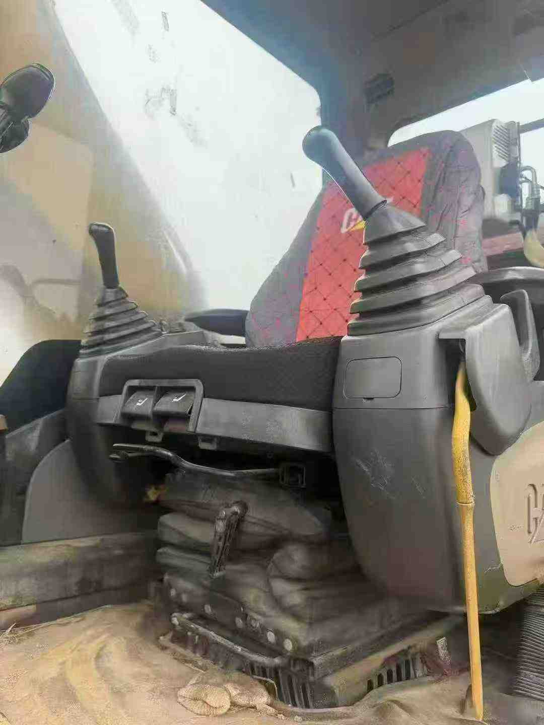 Used Caterpillar 323 Excavator 2013 Model / 5