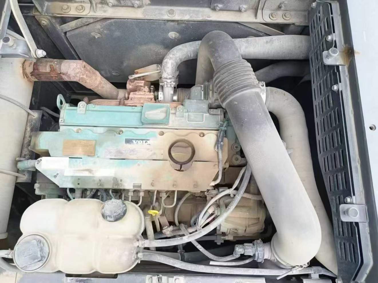 Used Volvo EC200 Excavator 2018 Model / 6