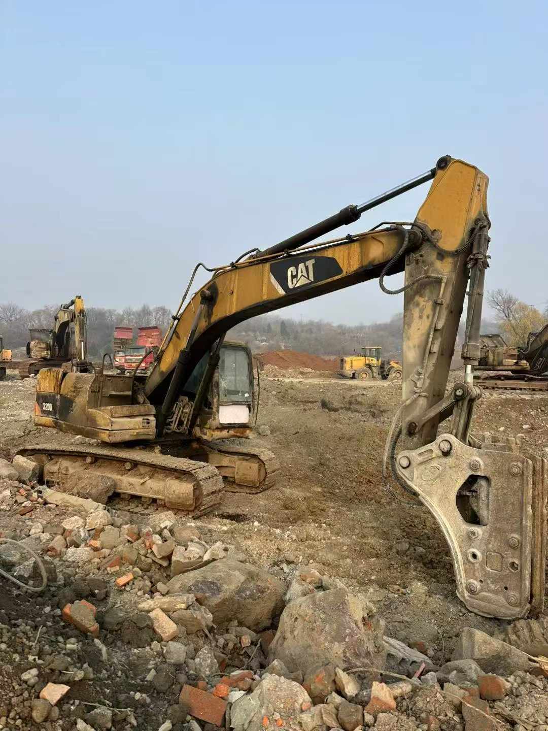 Used Caterpillar 320D Excavator 2016 Model / 3
