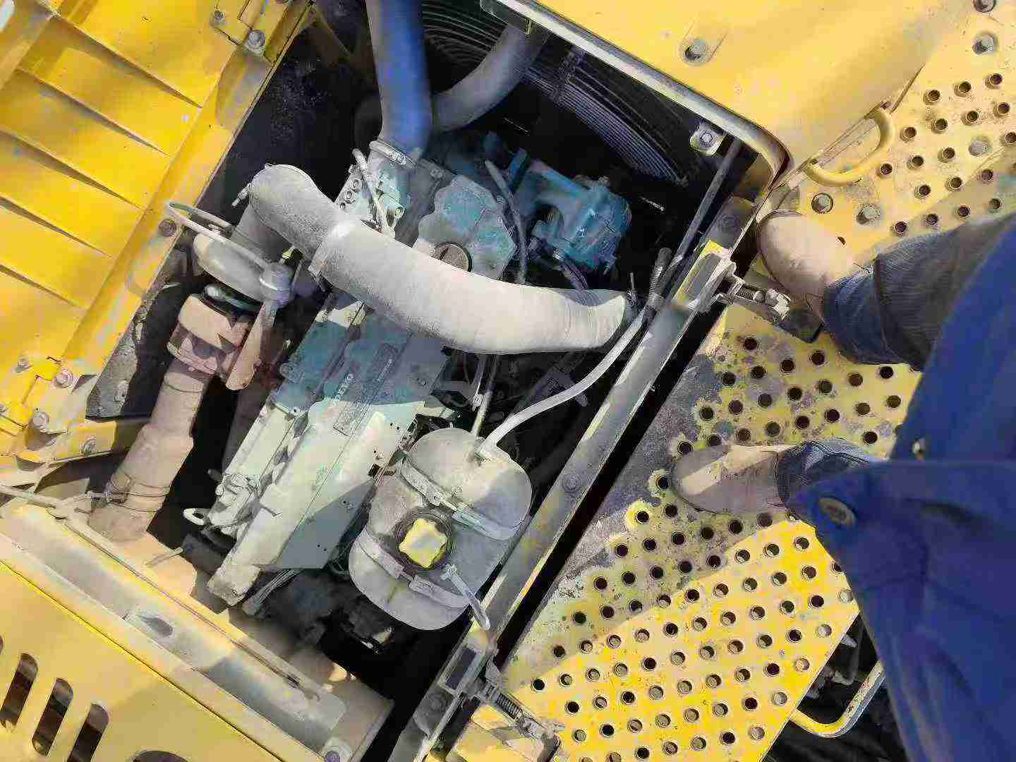 Used Volvo EC290 Excavator 2013 Model / 8