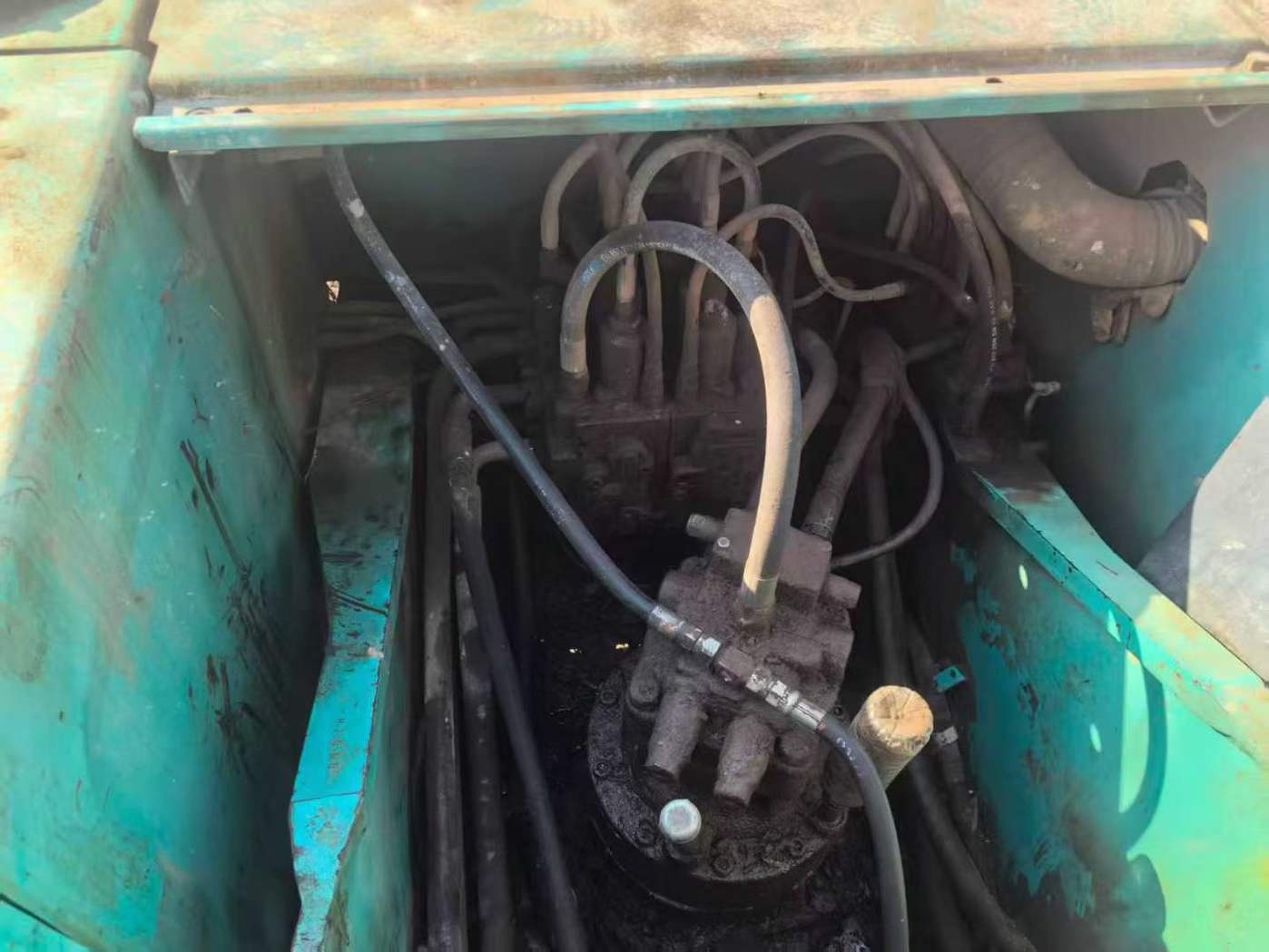 Used Kobelco SK210 Excavator 2016 Model / 5