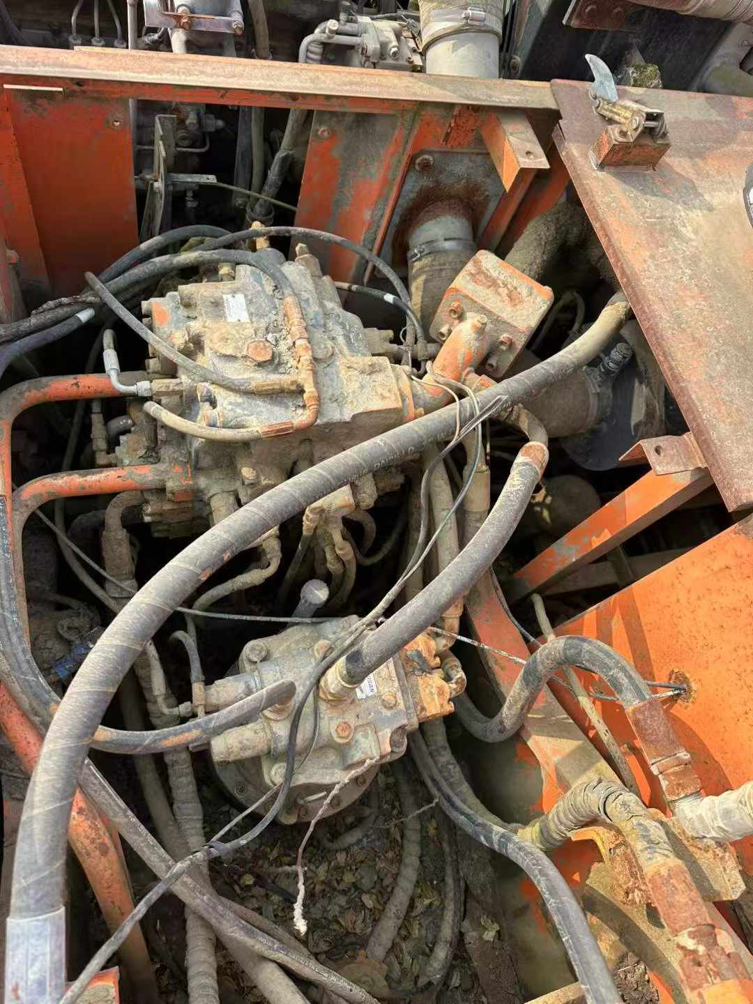 Used Doosan S225 Excavator 2011 Model / 4