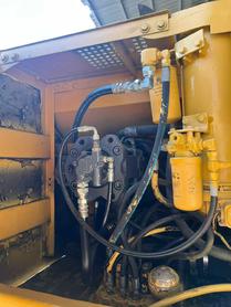 Buy Caterpillar 320B Used Excavator / 5 Used Caterpillar 320B Excavator 2016 Model / 5