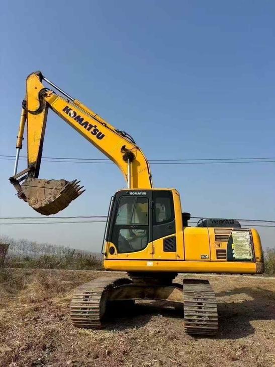 Buy Komatsu PC200-8 Used Excavator / 1
