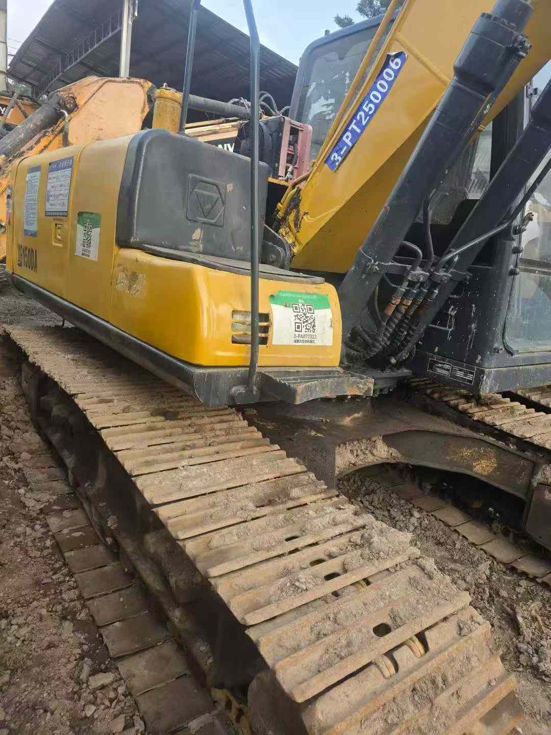 Used XCMG XE150 Excavator 2013 Model / 7